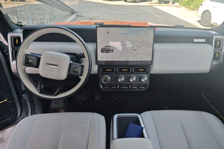 Used iCAR V23 2025 401 Two-Wheel Drive Intelligent Driving Version