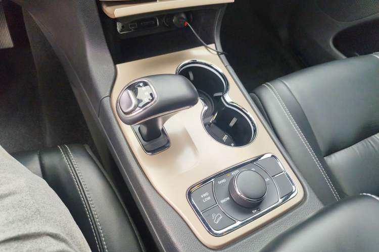 Used Jeep Grand Cherokee 2015 3.0L Comfort Navigation Edition