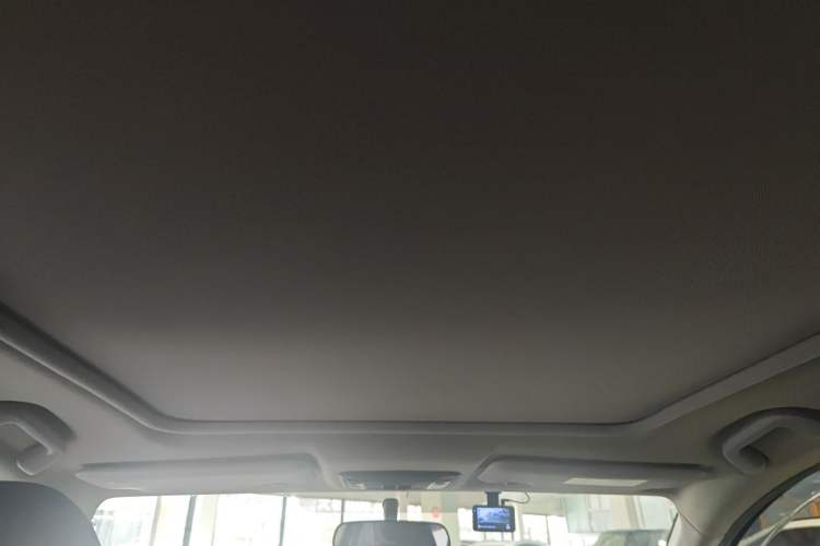 Used Honda Vezel 2020 1.5L CVT Elite Edition Interior 6