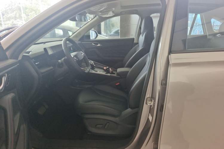 Used Roewe RX5 New Energy 2023 eRX5 Super Hybrid Premium Edition Interior 1