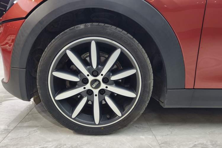 Used MINI 2020 1.5T COOPER Three-Door Midnight Red Limited Edition
