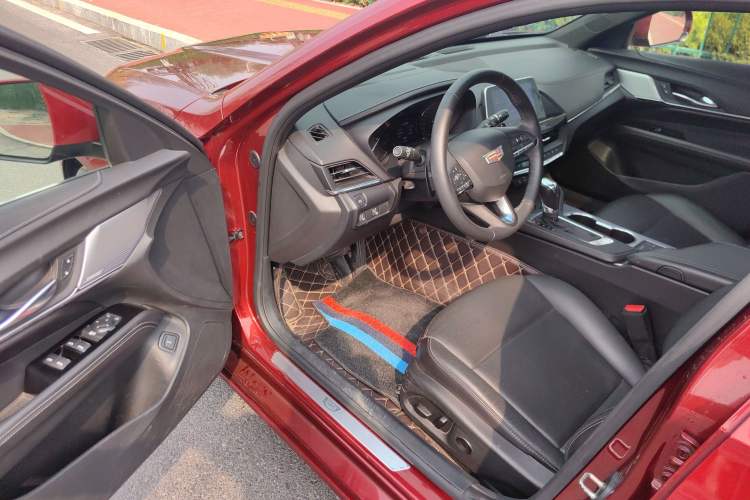 Used Cadillac CT4 2021 28T Luxury Model Driver Seat