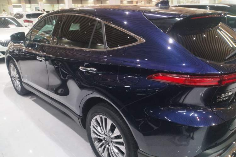 Used Toyota Harrier 2022 Dual-Engine 2.5L CVT Four-Wheel Drive Luxury Edition
