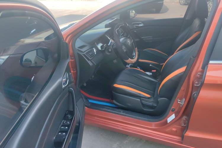 Used Baojun 310 2016 1.2L Manual Luxury Model