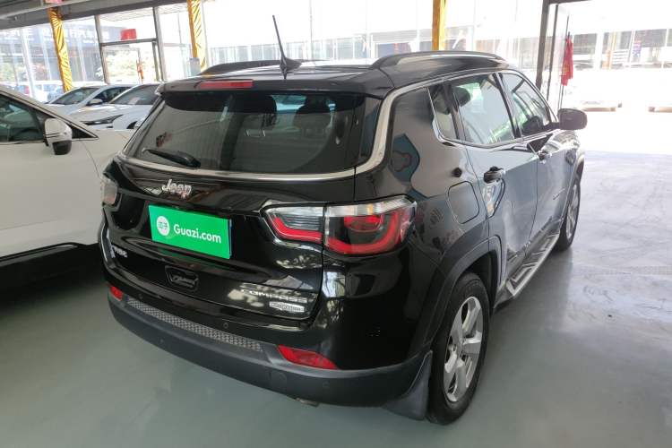 Used Jeep Compass 2017 200T Automatic Family Edition
