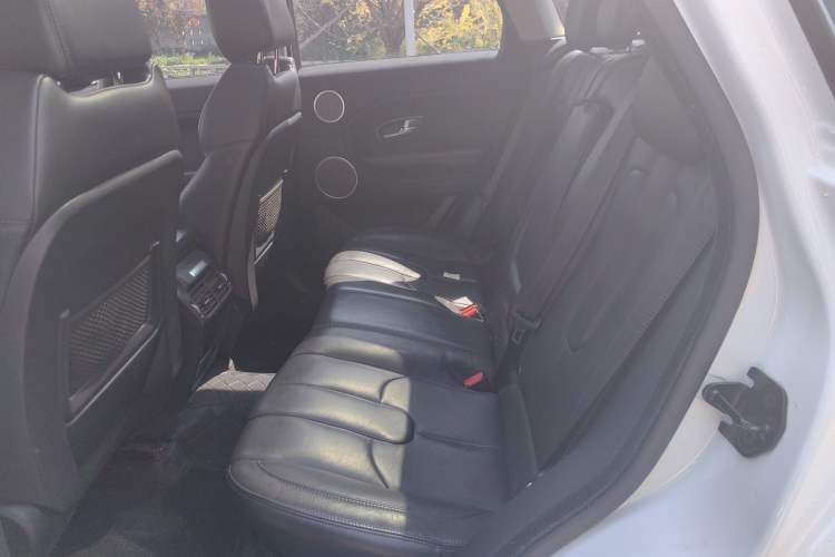 Used Land Rover Range Evoque 2015 2.0T Five-Door Fashion Edition Left Rear Seat