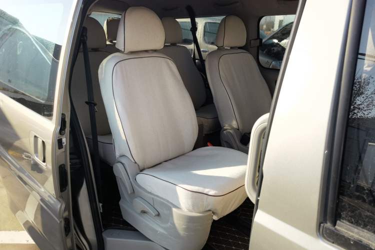 Used FORTHING Lingzhi 2018 M5L 1.6L 9-Seater Comfort Model
