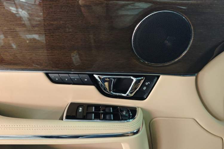 Used Jaguar XJ 2018 XJL 3.0 SC Two-Wheel-Drive Elegant Business Edition