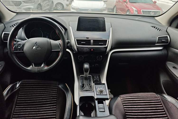 Used Mitsubishi Eclipse Cross 2019 1.5T CVT Two-Wheel Drive Dream Edition China VI Standard