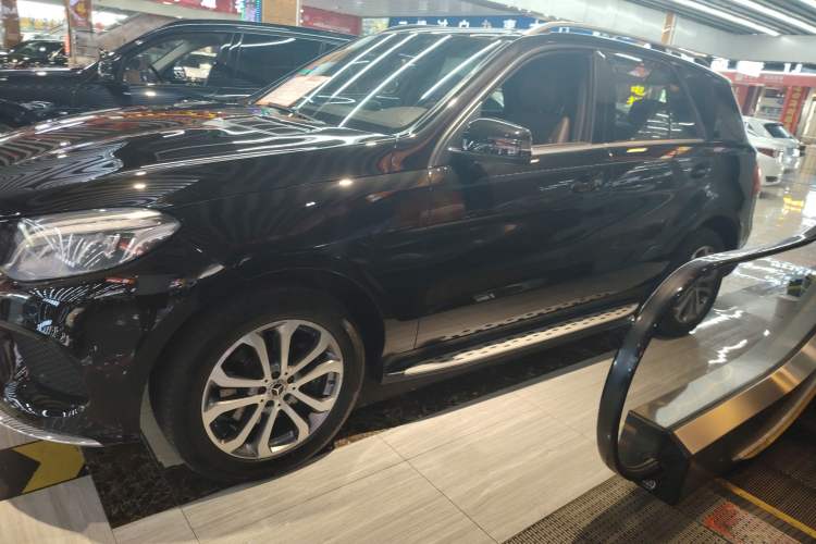 Used Mercedes-Benz GLE 2017 GLE 320 4MATIC Dynamic Model