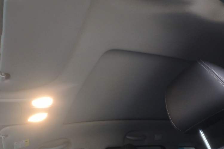 Used JETOUR X70M 2021 1.5T DCT Prestige Partner Model 5 Seats