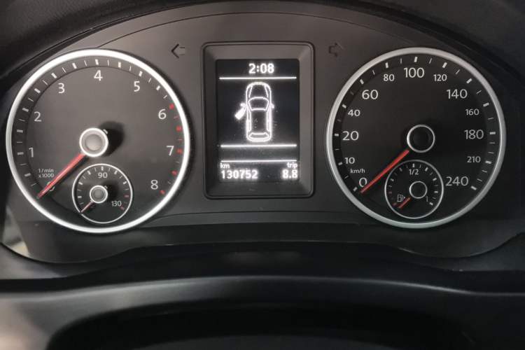 Used Volkswagen Tiguan L 2017 300TSI Automatic Two-Wheel Drive Silk Road Comfort Edition
