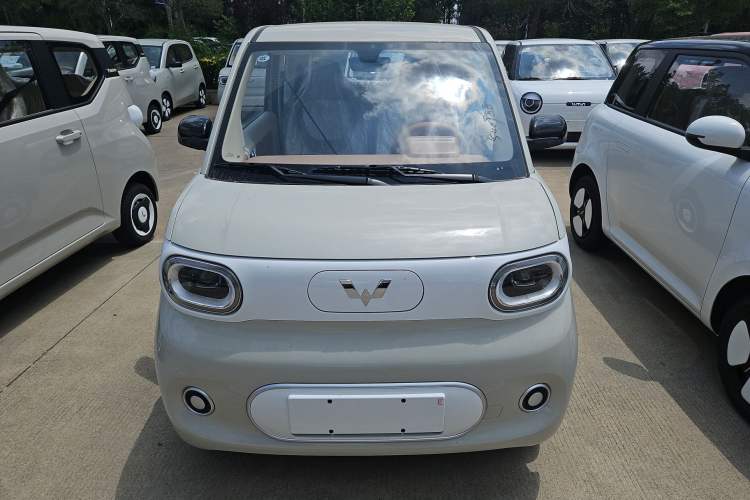 Used Wuling Hongguang MINIEV 2024 3rd Generation 215km Youth Edition