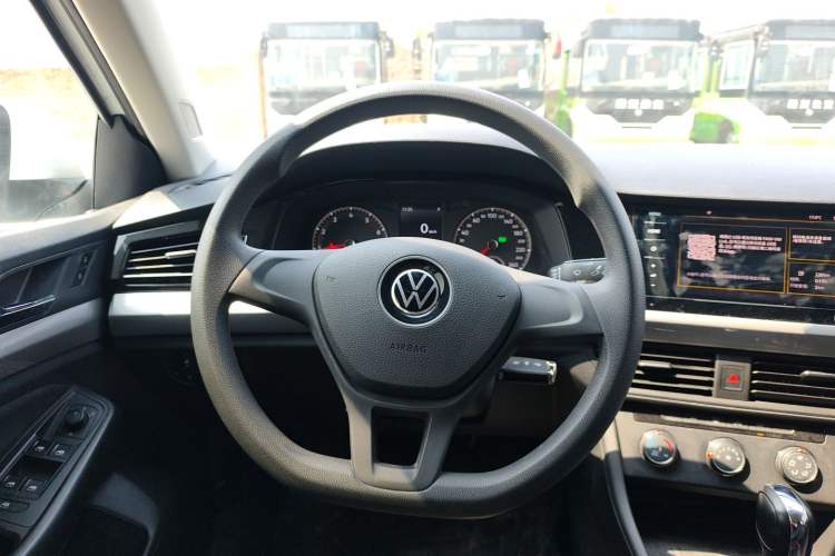 Used Volkswagen Bora 2021 1.5L Automatic Fashionable Smart Connectivity Version Steering Wheel