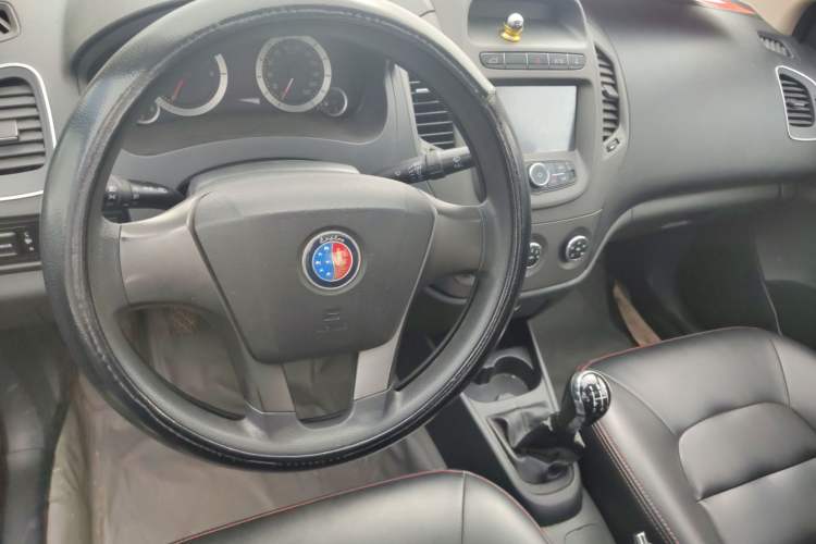 Used Geely Auto Diamond 2015 Sedan 1.5L Manual SuperDeluxe Model