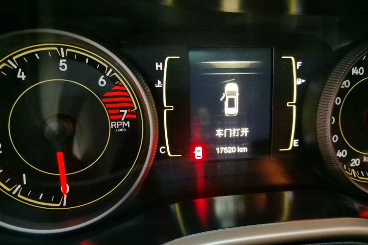 Used Jeep Cherokee 2016 2.4L Leading Edition
