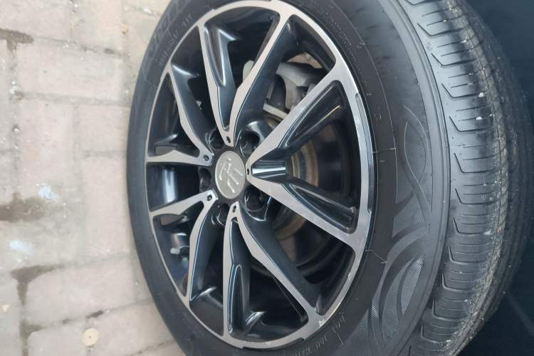 Used BYD Song MAX 2018 1.5T Automatic Smart Connect Luxury 6-Seater
