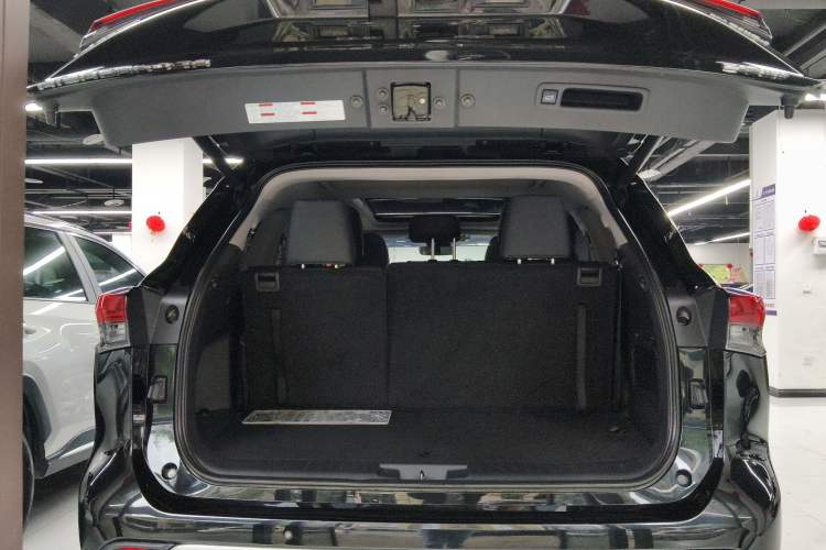 Used Toyota Highlander 2022 Dual-Engine 2.5L Four-Wheel Drive Prestige Version 7 Seats Trunk