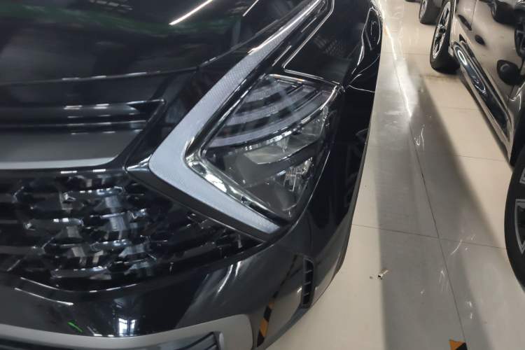 Used Kia Sportage (Chinese Domestic Model) 2025 1.5T Two-Wheel Drive Prestige Smart Enjoyment Version Left Front Headlight