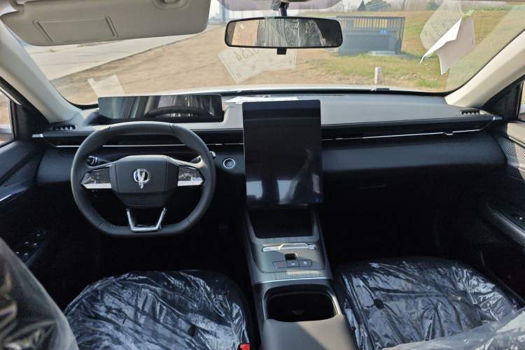 Used Changan Eado PHEV 2025 Smart New Blue Whale 145KM Battleship Edition