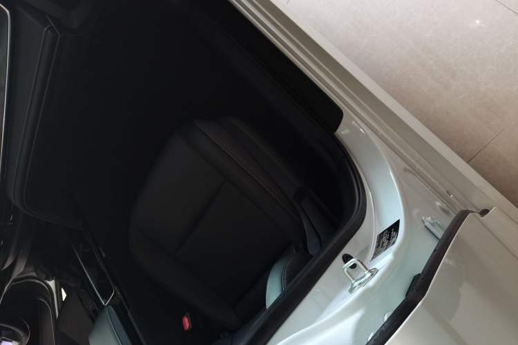 Used Toyota Camry 2024 2.0E Elite Edition
