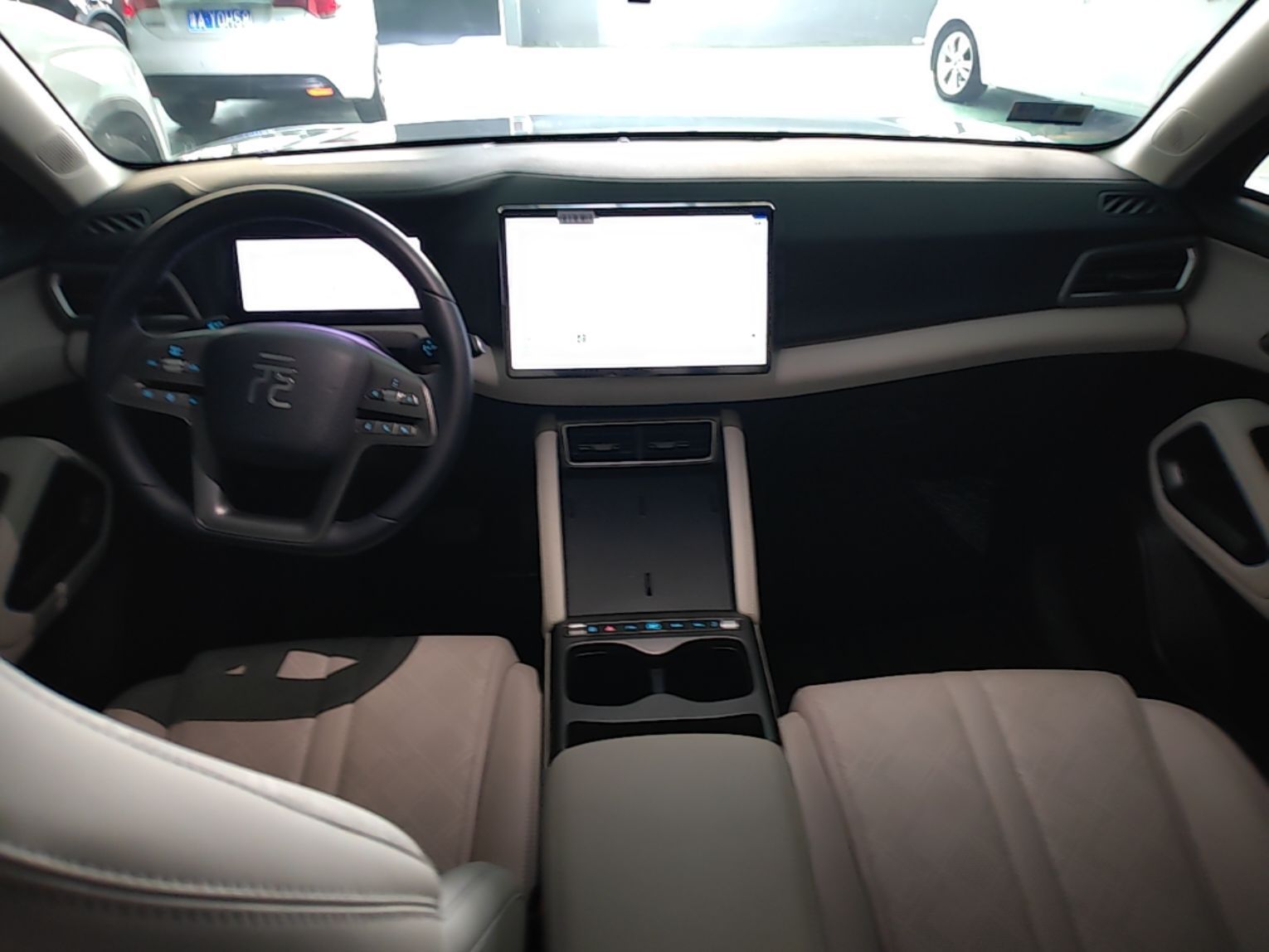 BYD Yuan UP 2025 Intelligent Driving Version 401 KM Dynamic Edition — снимка 11