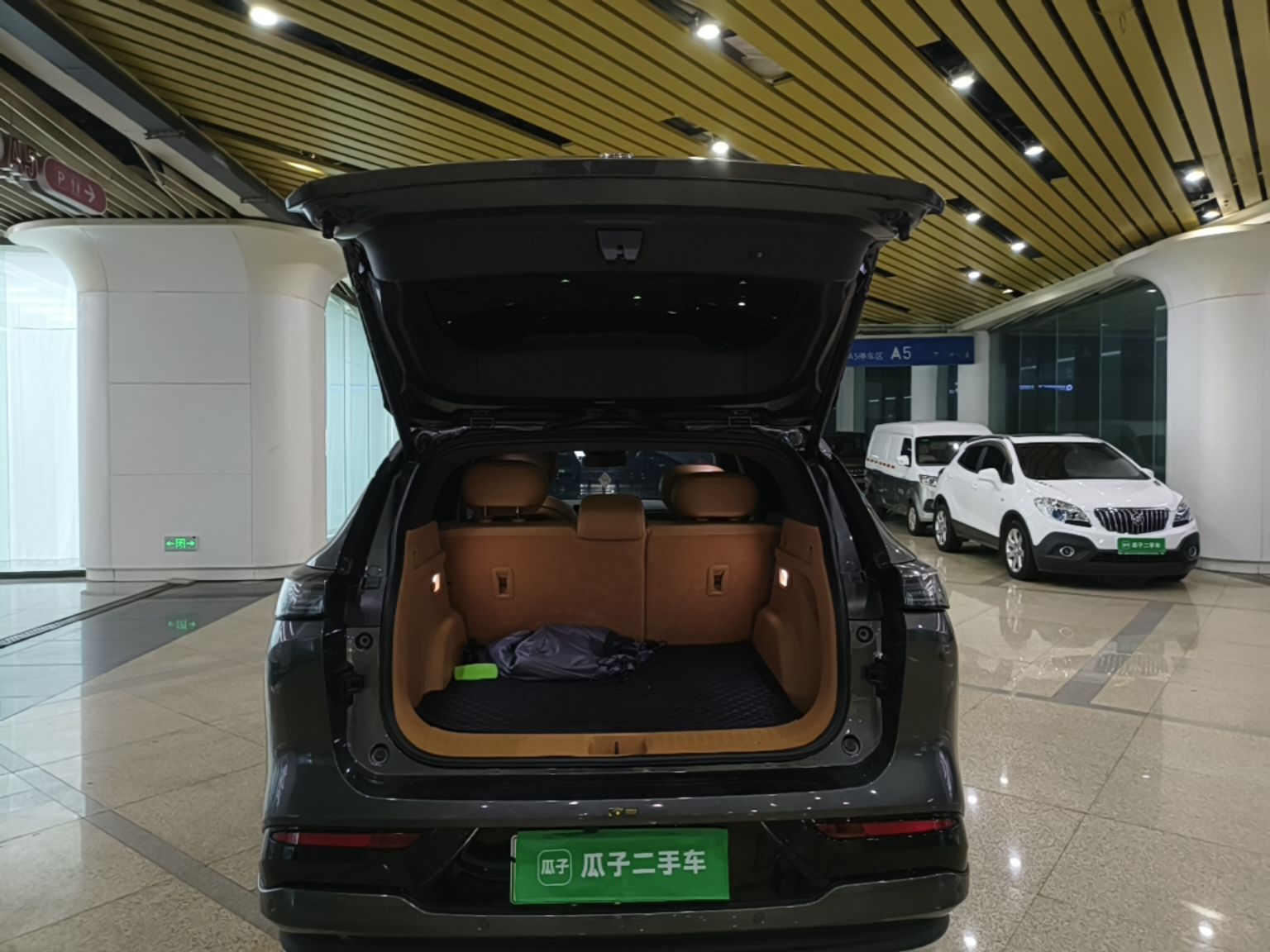 Dongfeng Aeolus L8 2025 Model 185KM Dream Edition — снимка 18