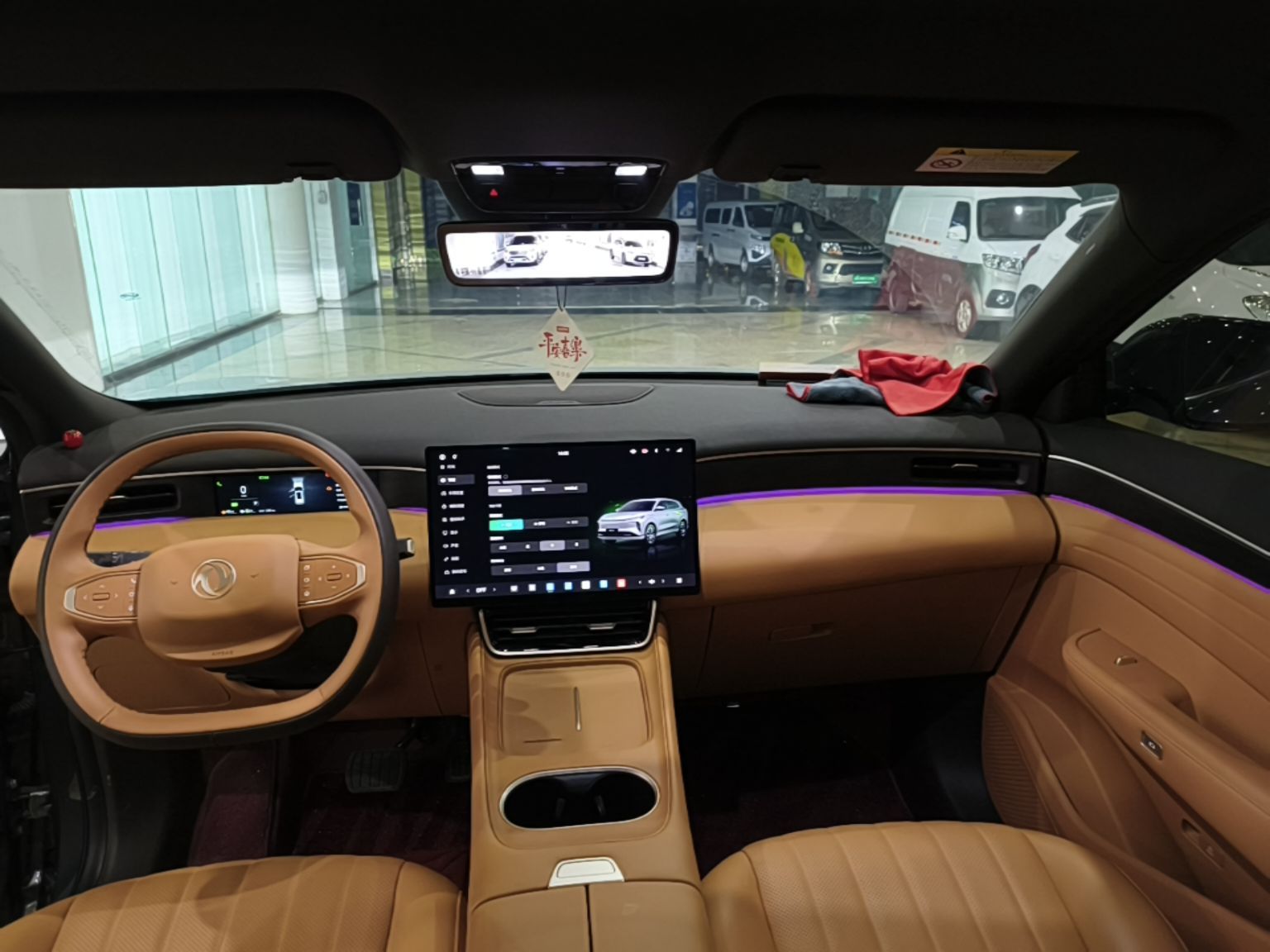 Dongfeng Aeolus L8 2025 Model 185KM Dream Edition — снимка 8