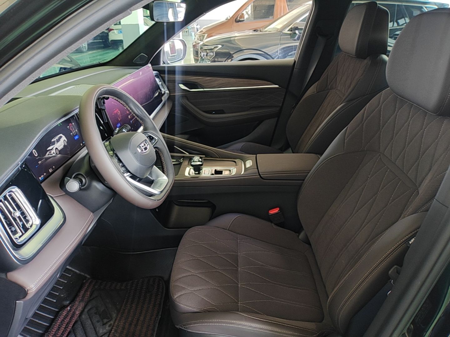 Geely Auto Monjaro L 2026 Model Oriental Yao 2.0TD Automatic Xiaohan Edition — снимка 15