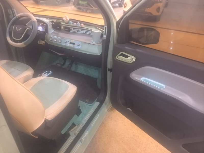 Used Wuling Hongguang MINIEV 2021 Macaron Fashion Edition Lithium-Ion Battery — 30