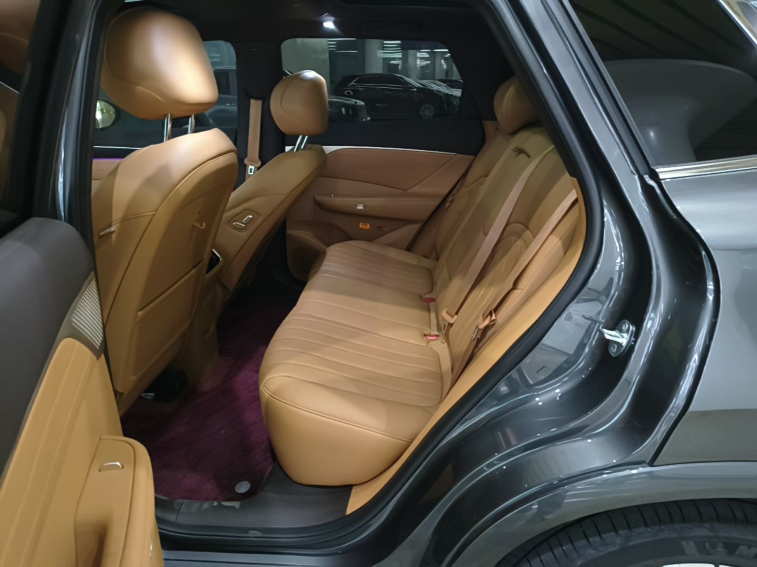 Dongfeng Aeolus L8 2025 Model 185KM Dream Edition — снимка 16