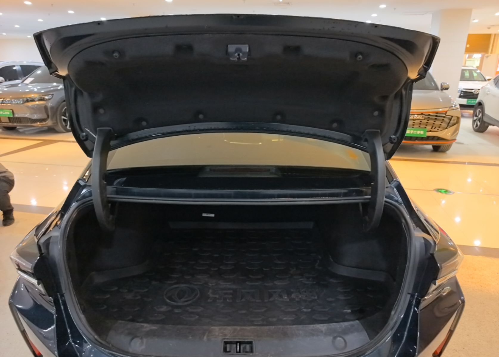 Dongfeng Aeolus Yixuan MAX 2021 1.5T Ultra-Stylish Trendsetter Edition — снимка 18