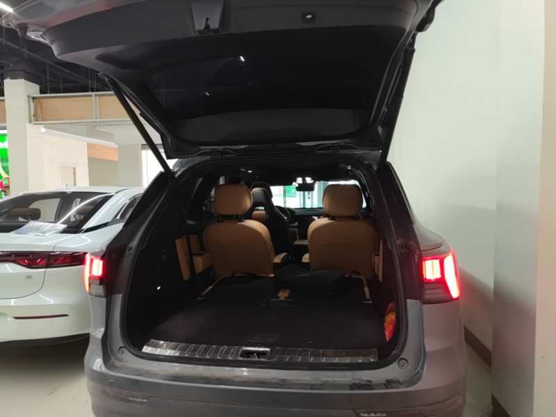 Used Lynk & Co 09 EM-P 2021 2.0T PHEV Halo Six-Seater — 21