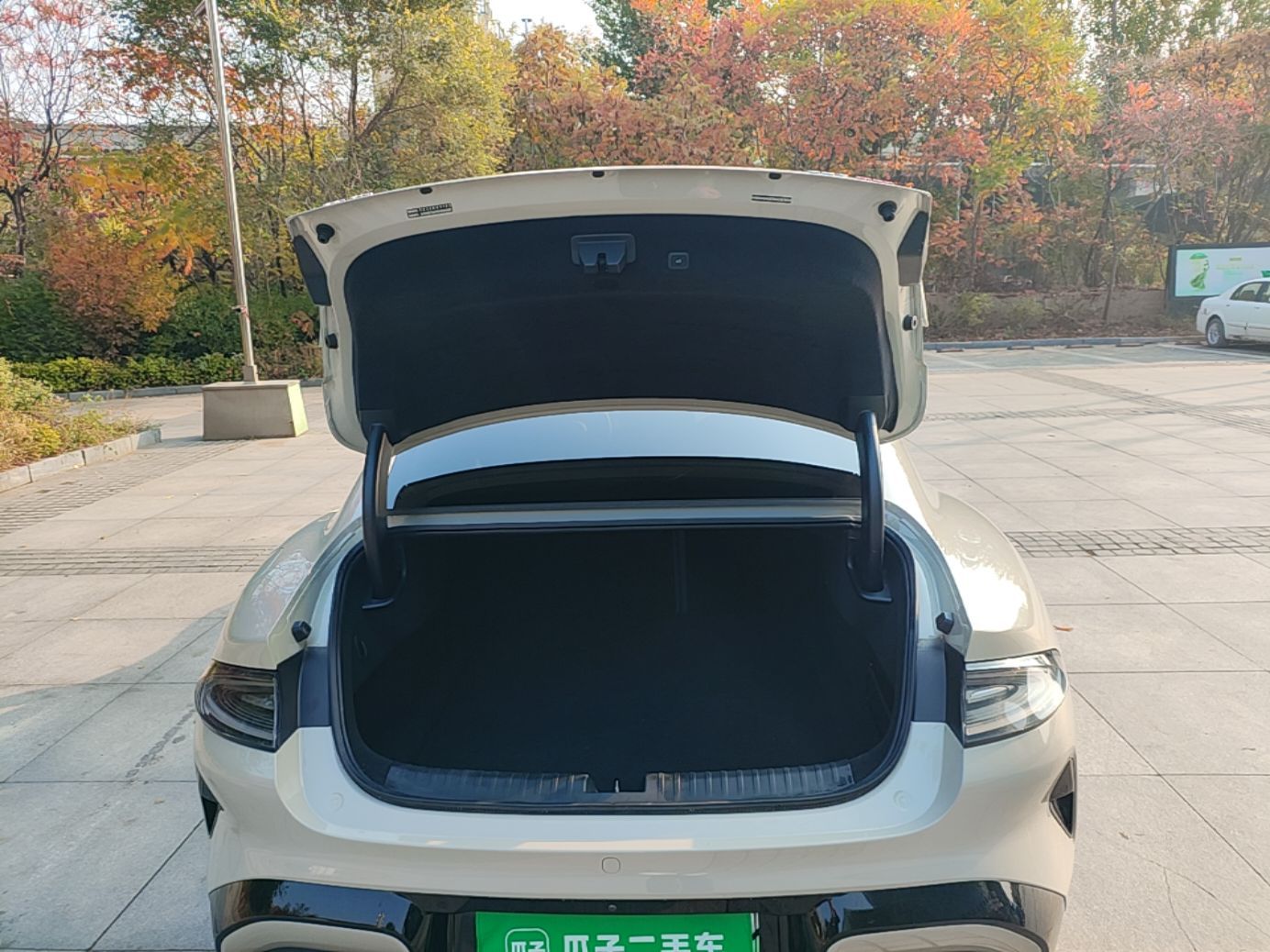 Xiaomi Auto SU7 2024 Four-Wheel Drive Ultra-Long Range Advanced Intelligent Driving Max Edition — снимка 18
