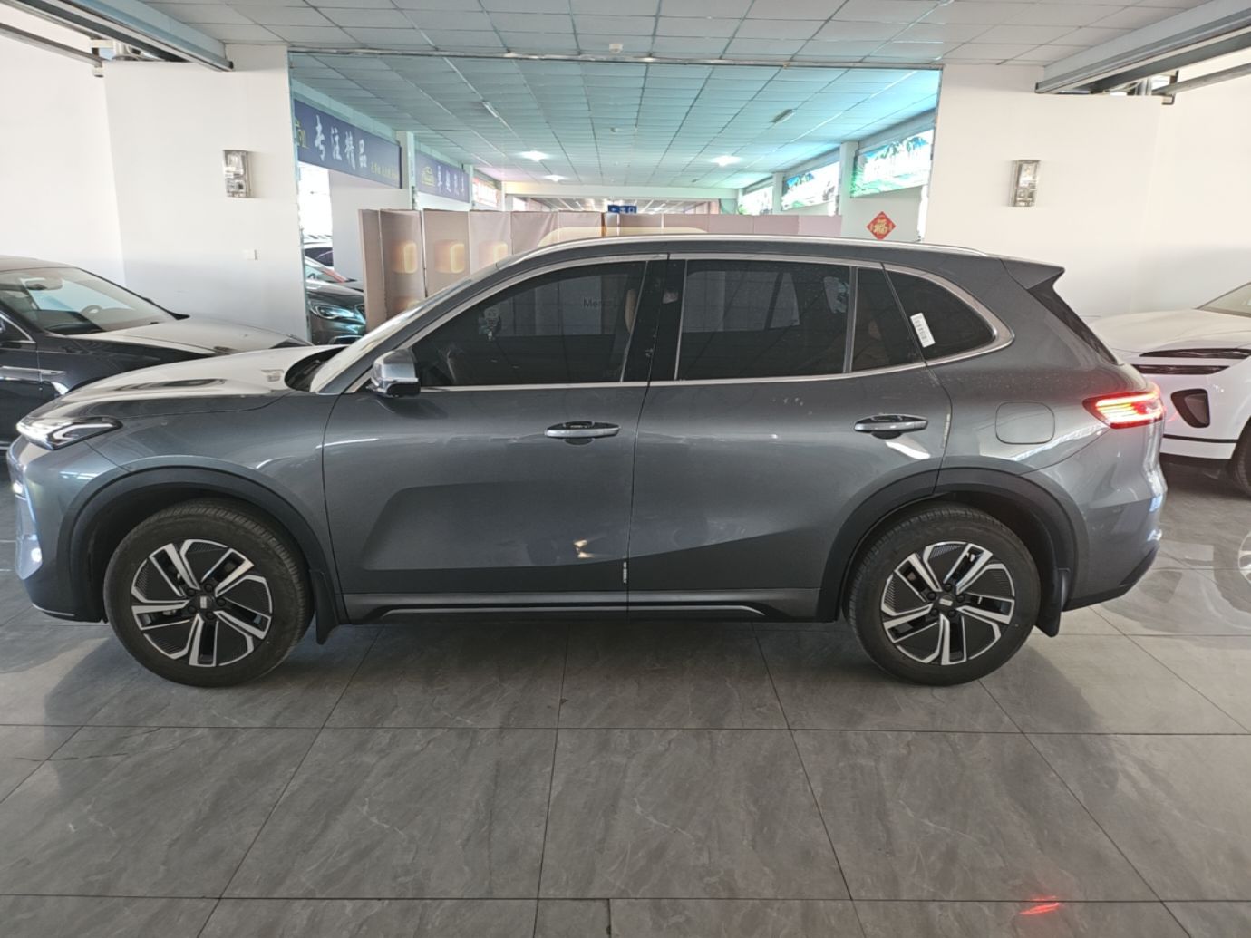 Geely Galaxy Xingjian 7 EM-i 2025 120km Exploration+ Version — снимка 7
