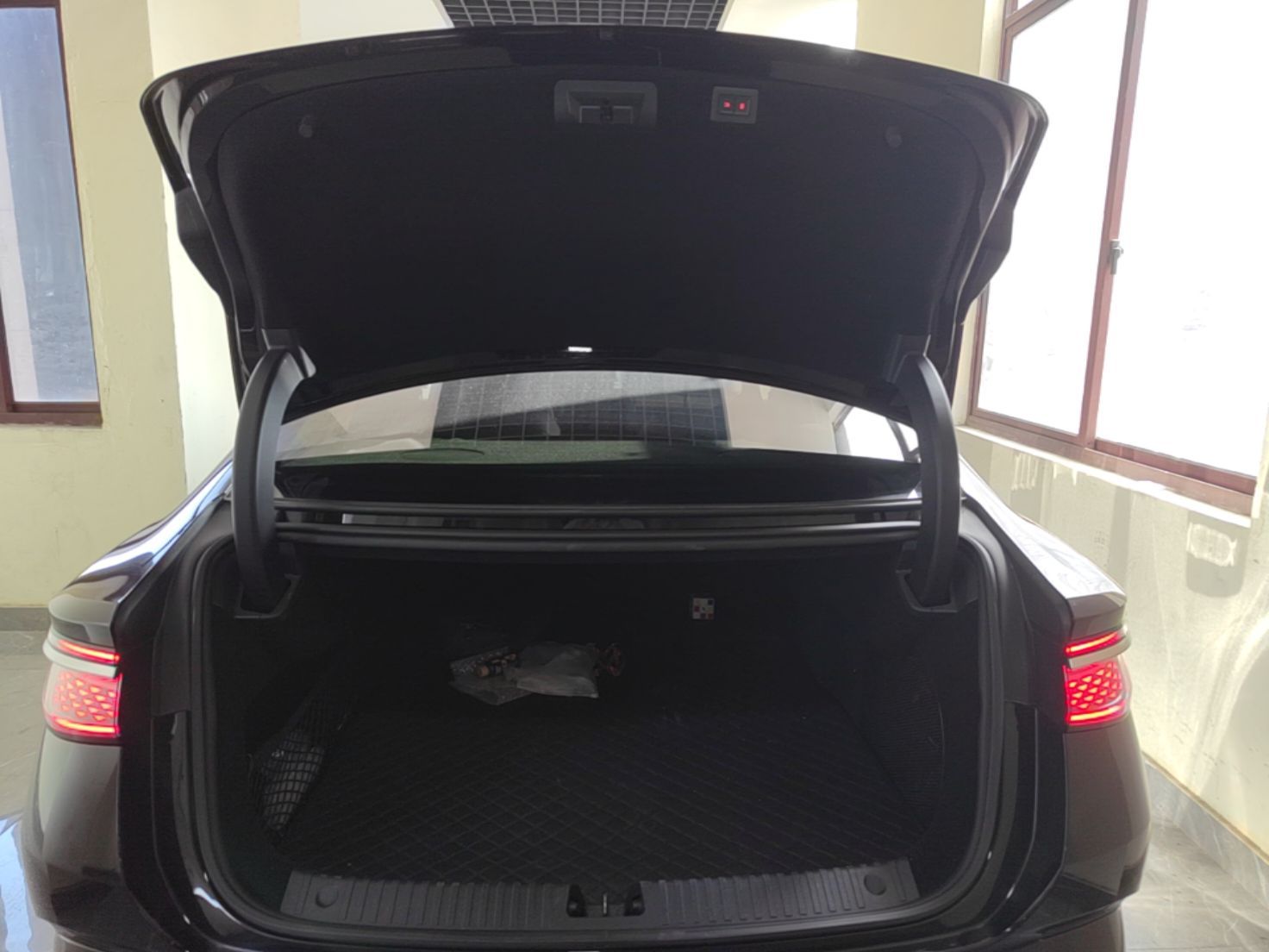 BYD Seal 2023 DM-i 1.5T 121km Prestige Model — снимка 18