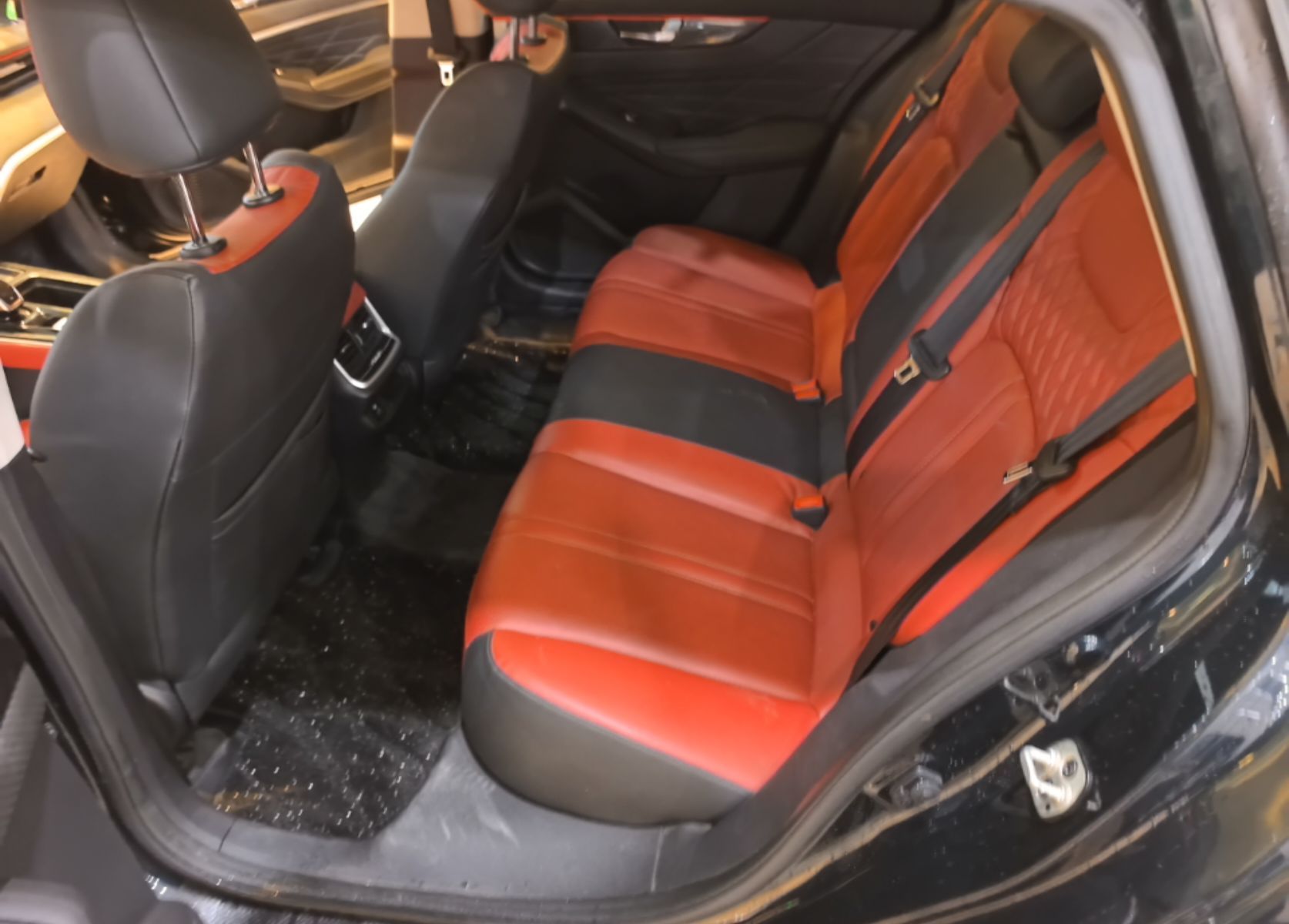Dongfeng Aeolus Yixuan MAX 2021 1.5T Ultra-Stylish Trendsetter Edition — снимка 16
