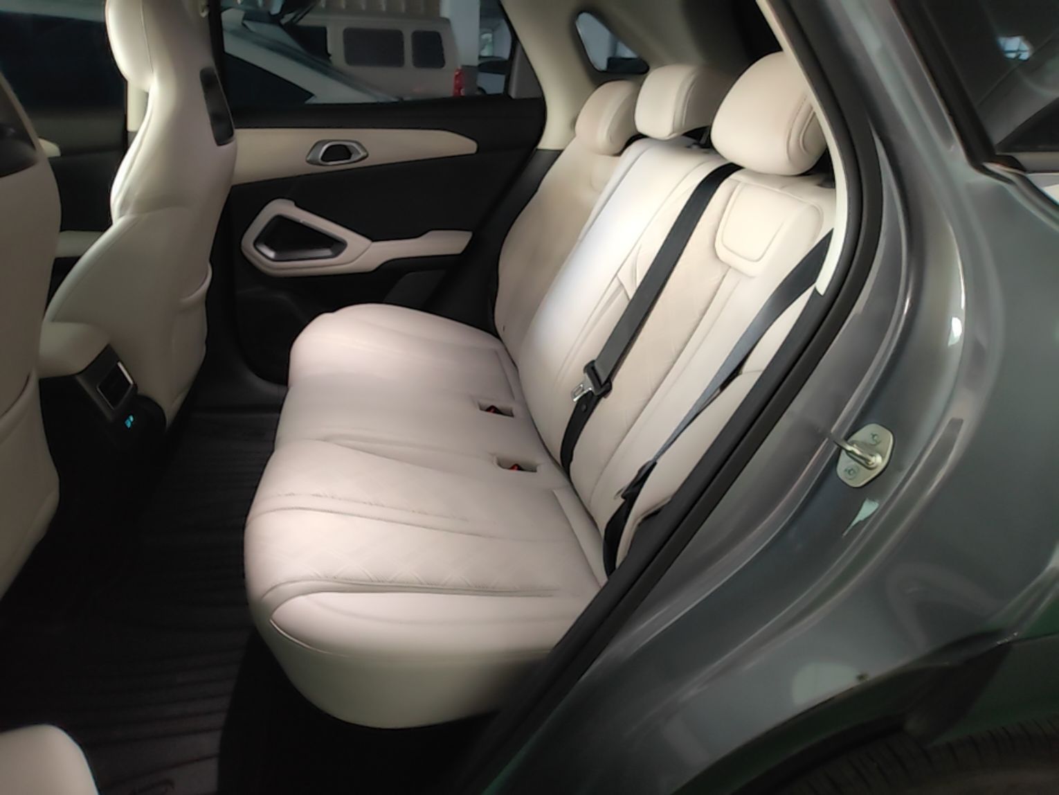 BYD Yuan UP 2025 Intelligent Driving Version 401 KM Dynamic Edition — снимка 19