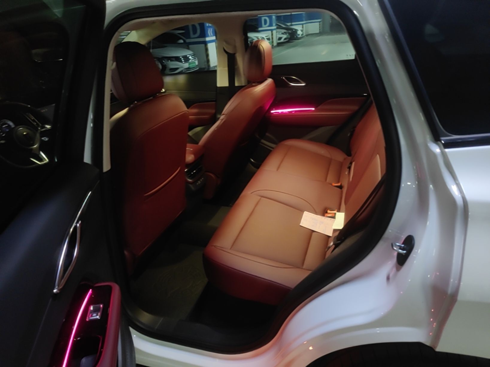 Hongqi HS3 PHEV 2025 Model 125km Jingwei PLUS 2 Millionth Anniversary Edition — снимка 19