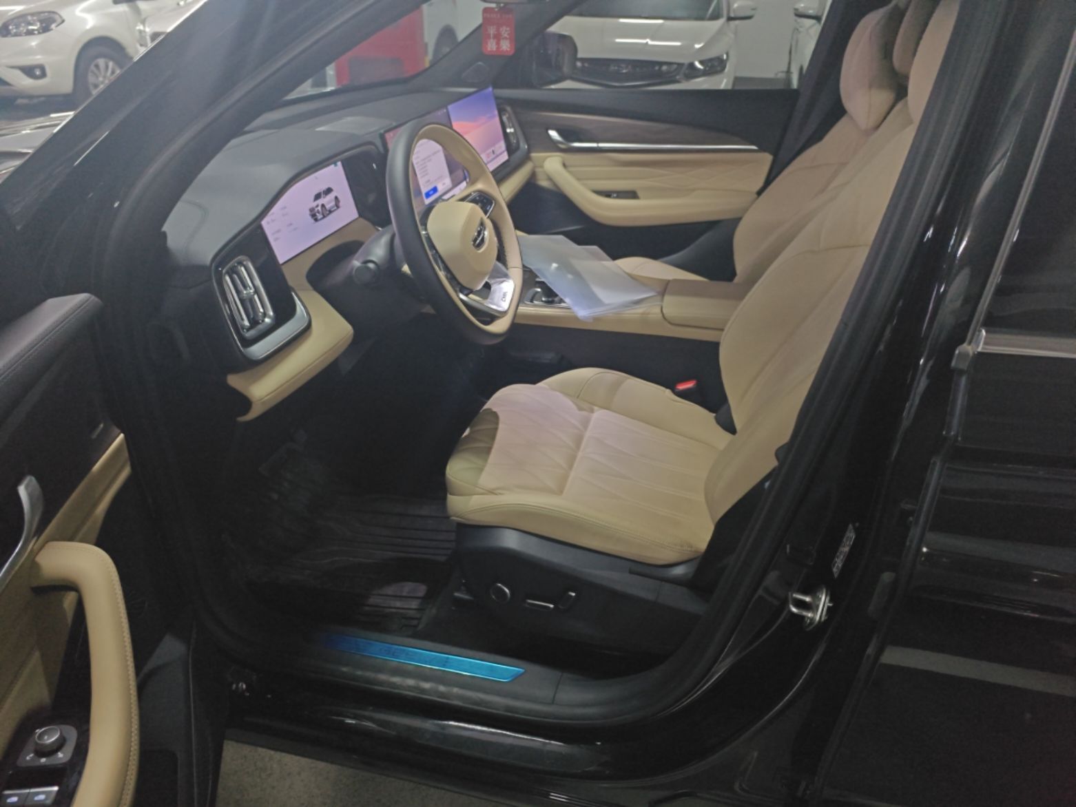 Geely Auto Monjaro L 2026 Model Oriental Yao 2.0TD Automatic Xiaohan Edition — снимка 15