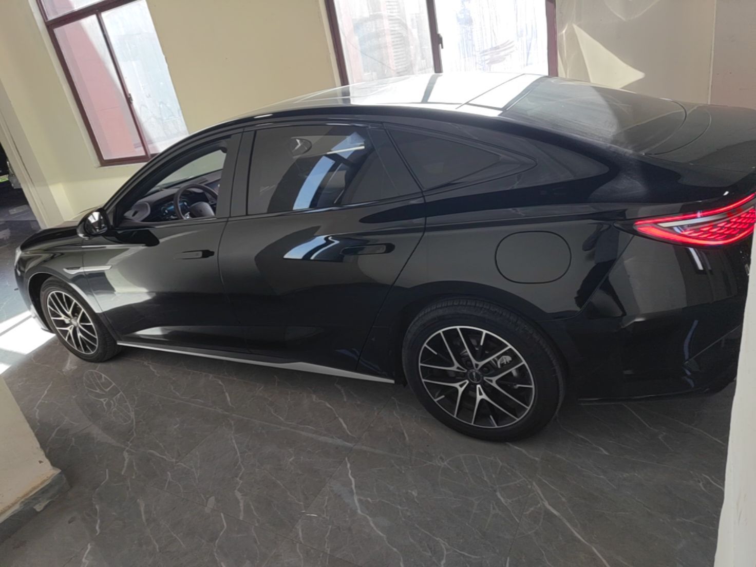 BYD Seal 2023 DM-i 1.5T 121km Prestige Model — снимка 5