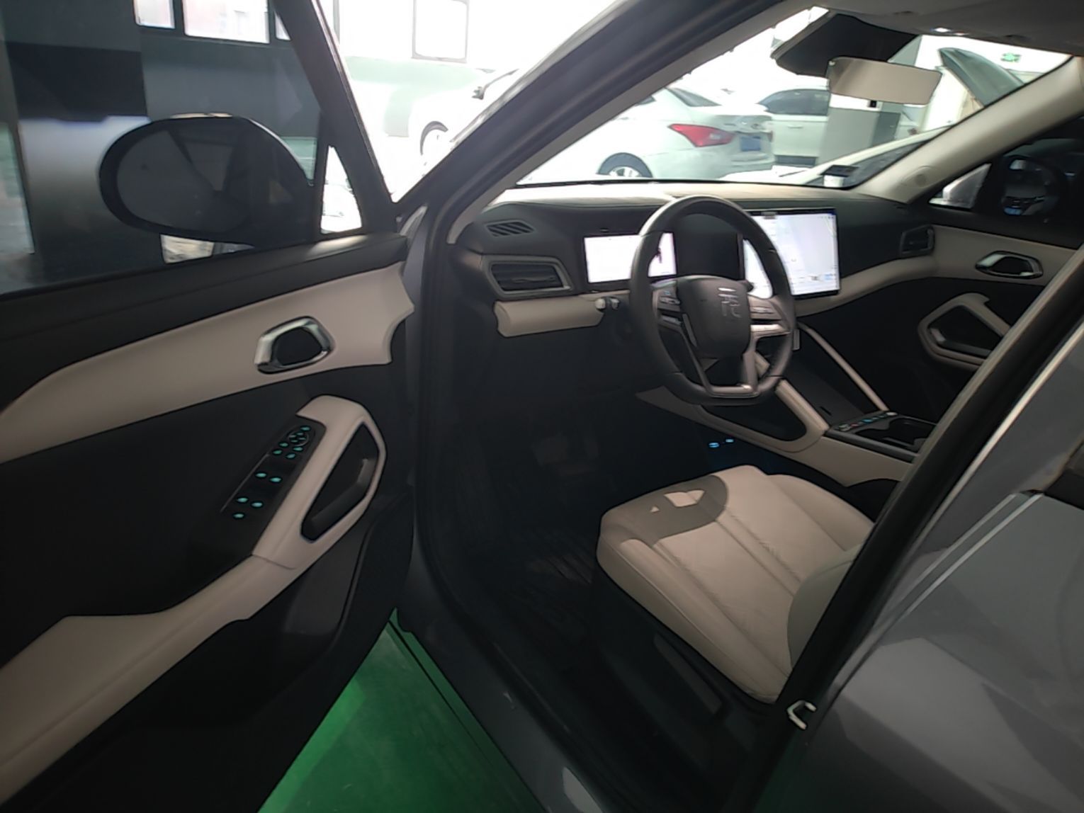 BYD Yuan UP 2025 Intelligent Driving Version 401 KM Dynamic Edition — снимка 18