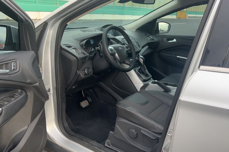 Used Ford Kuga 2013 1.6L GTDi Two-Wheel-Drive Trend Model
