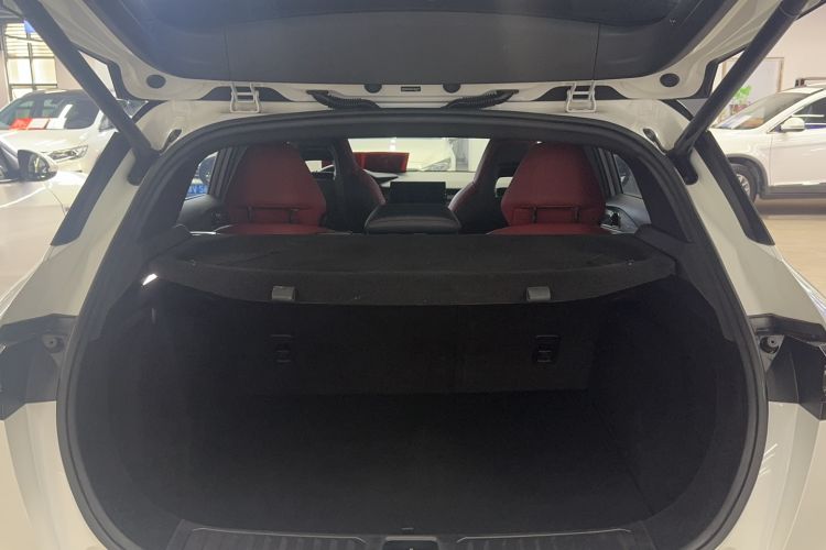 Used Lynk & Co 06 2020 1.5T JinPro model
