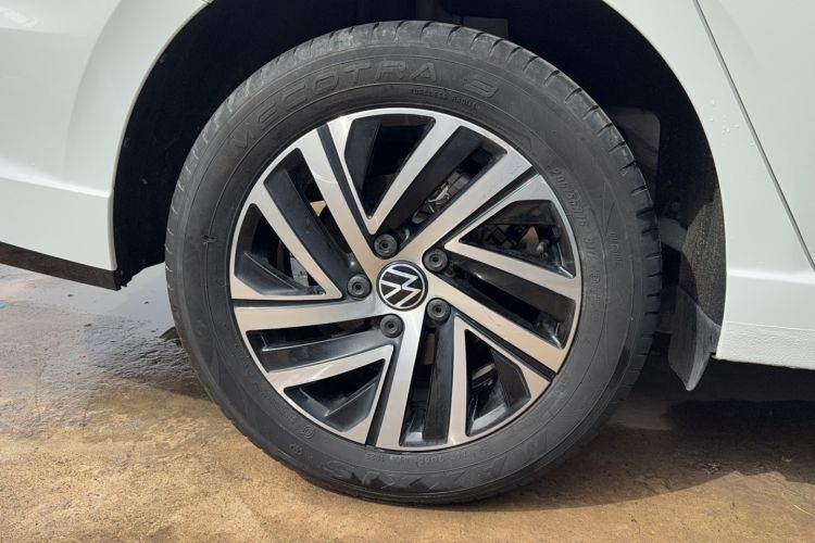 Used Volkswagen Lavida 2023 Revised Version 1.5L Automatic Starry Sky Edition – 5 Million Units