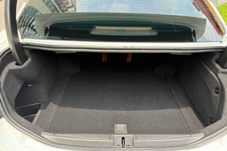 Used Alfa Romeo Giulia 2017 2.0T 200HP Luxury Edition
