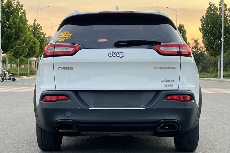 Used Jeep Cherokee 2016 2.4L Leading Edition