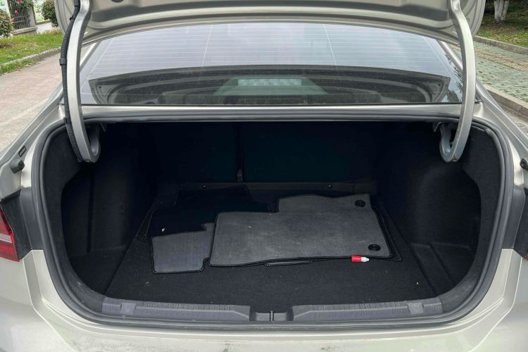 Used Volkswagen Lavida 2021 1.5L Automatic Fashion Edition