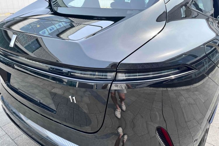 Used Avatr 11 2025 Ultra Extended-Range Edition
