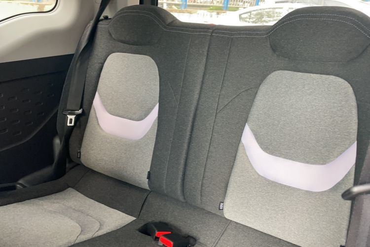 Used Chery New Energy QQ Ice Cream 2022 170km Sundae Phosphate Lithium-Ion